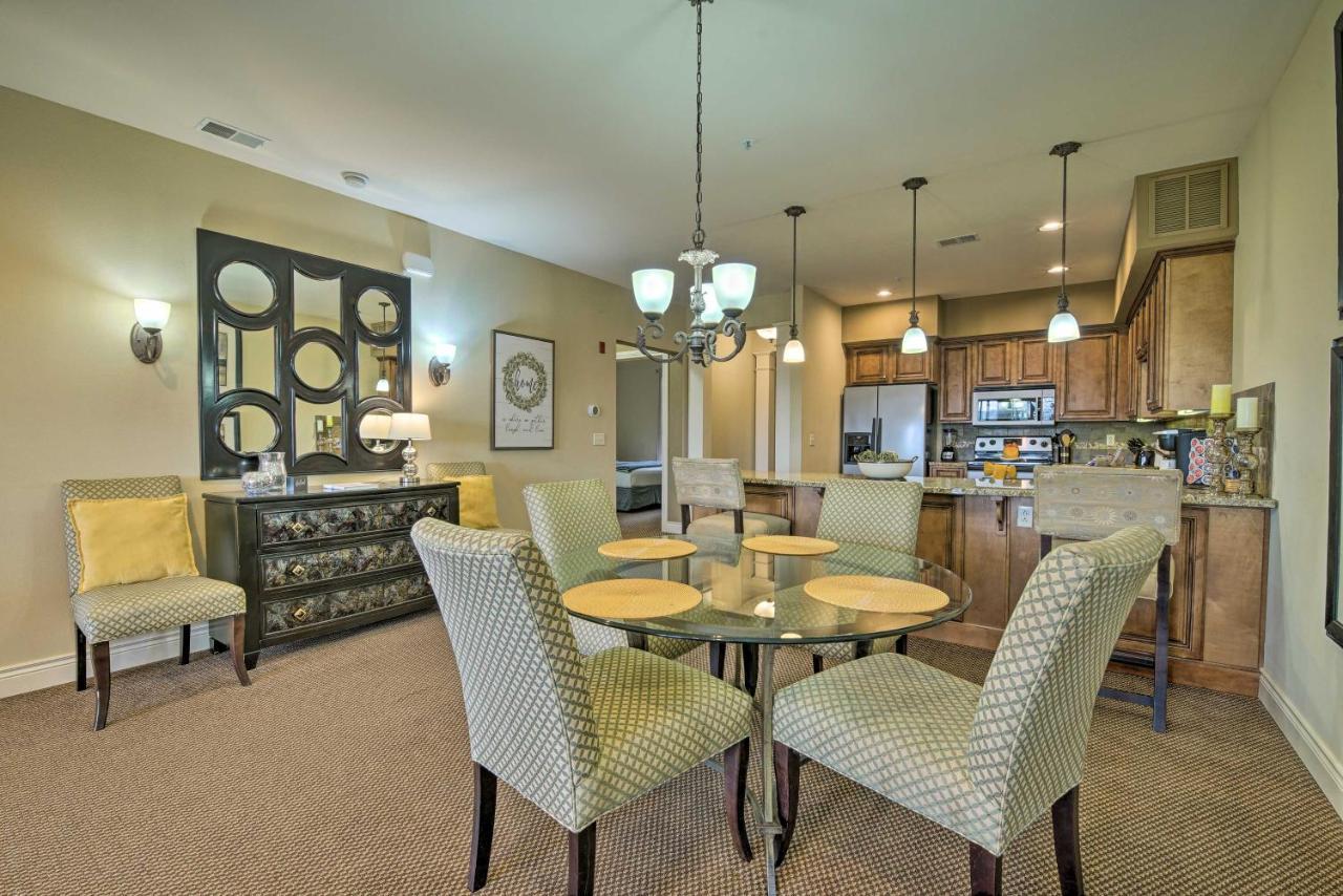 Inviting Branson Condo With Outdoor Dining Area Eksteriør billede